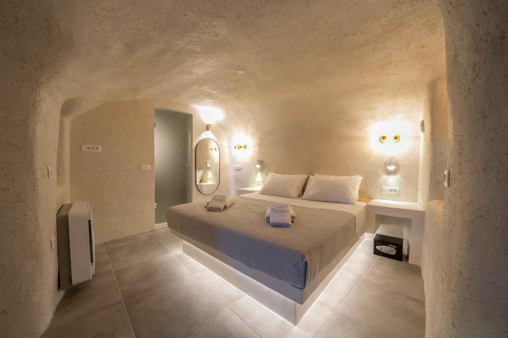 Alaya Suites Pýrgos Екстериор снимка